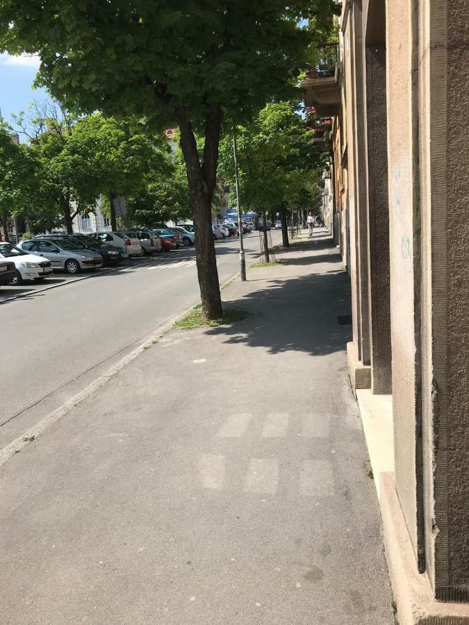 Apartment Lea Lux Beograd Bagian luar foto